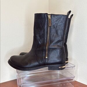 Tory Burch Women’s Black Leather Ankle Boots with Gold Zipper, size 9.5